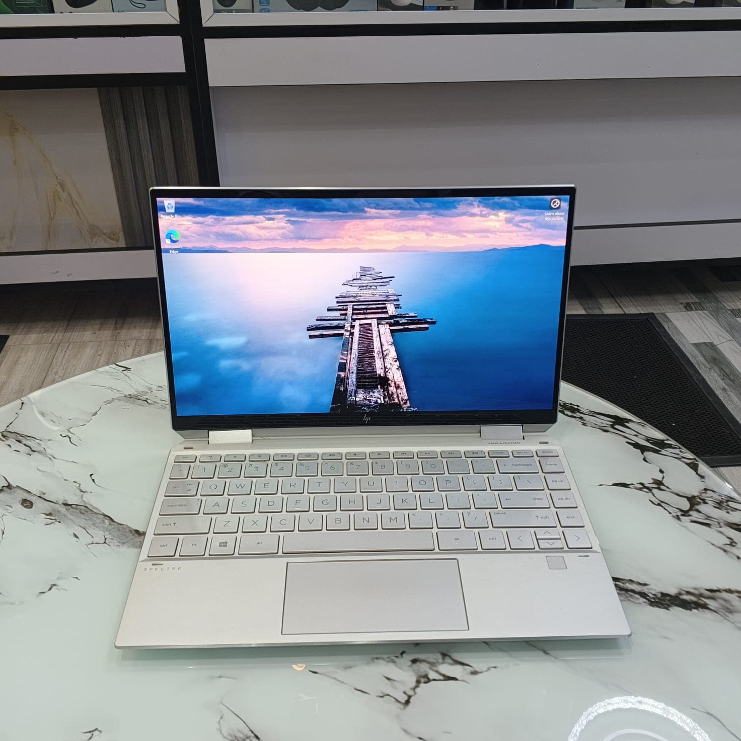 HP SPECTRE X360 Convertible — view 1