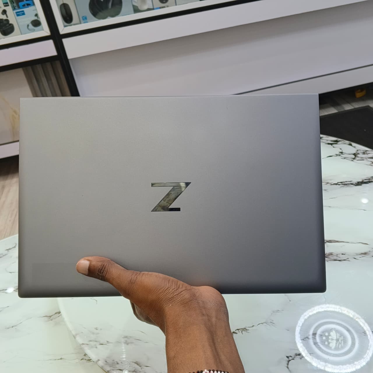 HP Z-BOOK FIREFLY 14 G7 — view 1