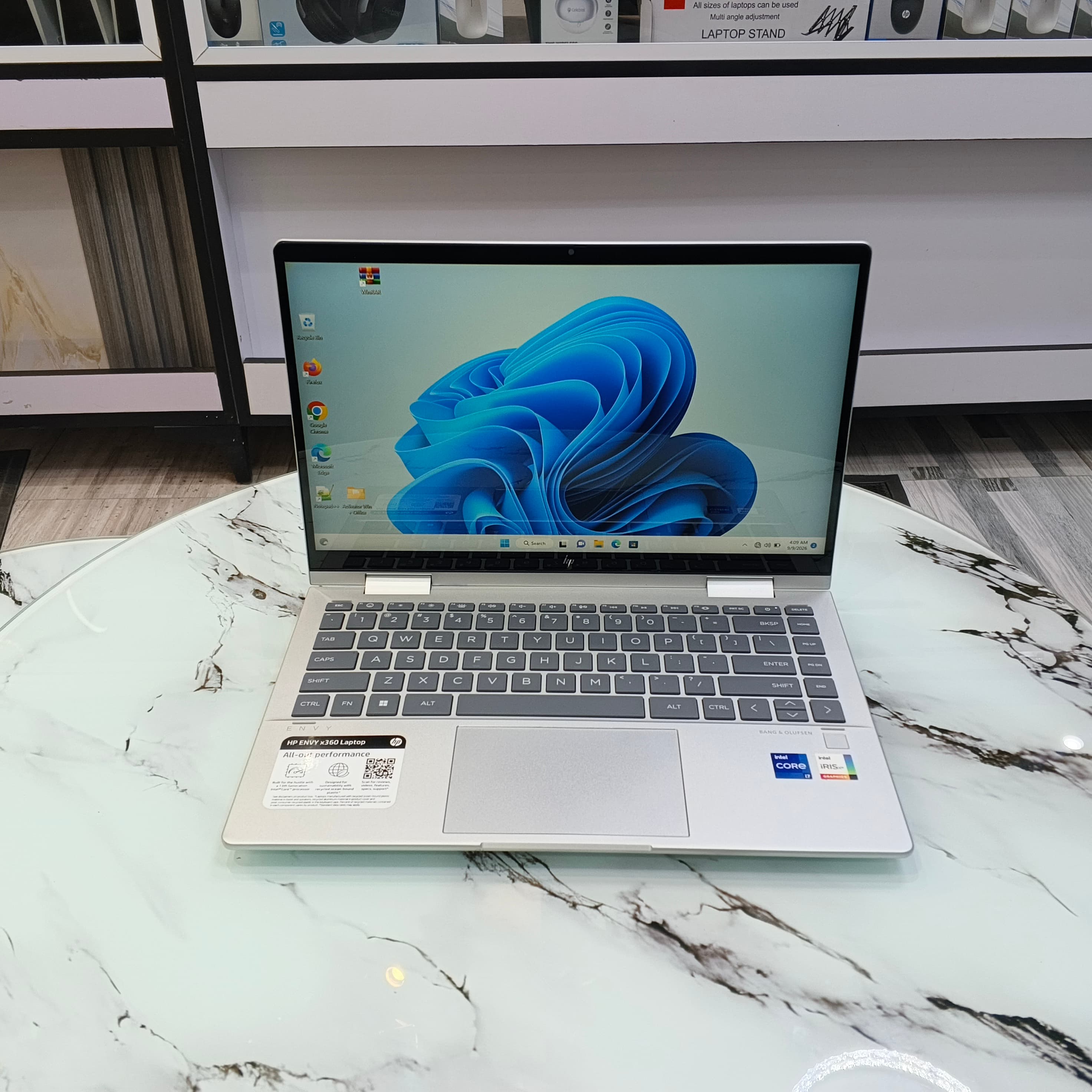 HP Envy 14 — view 1