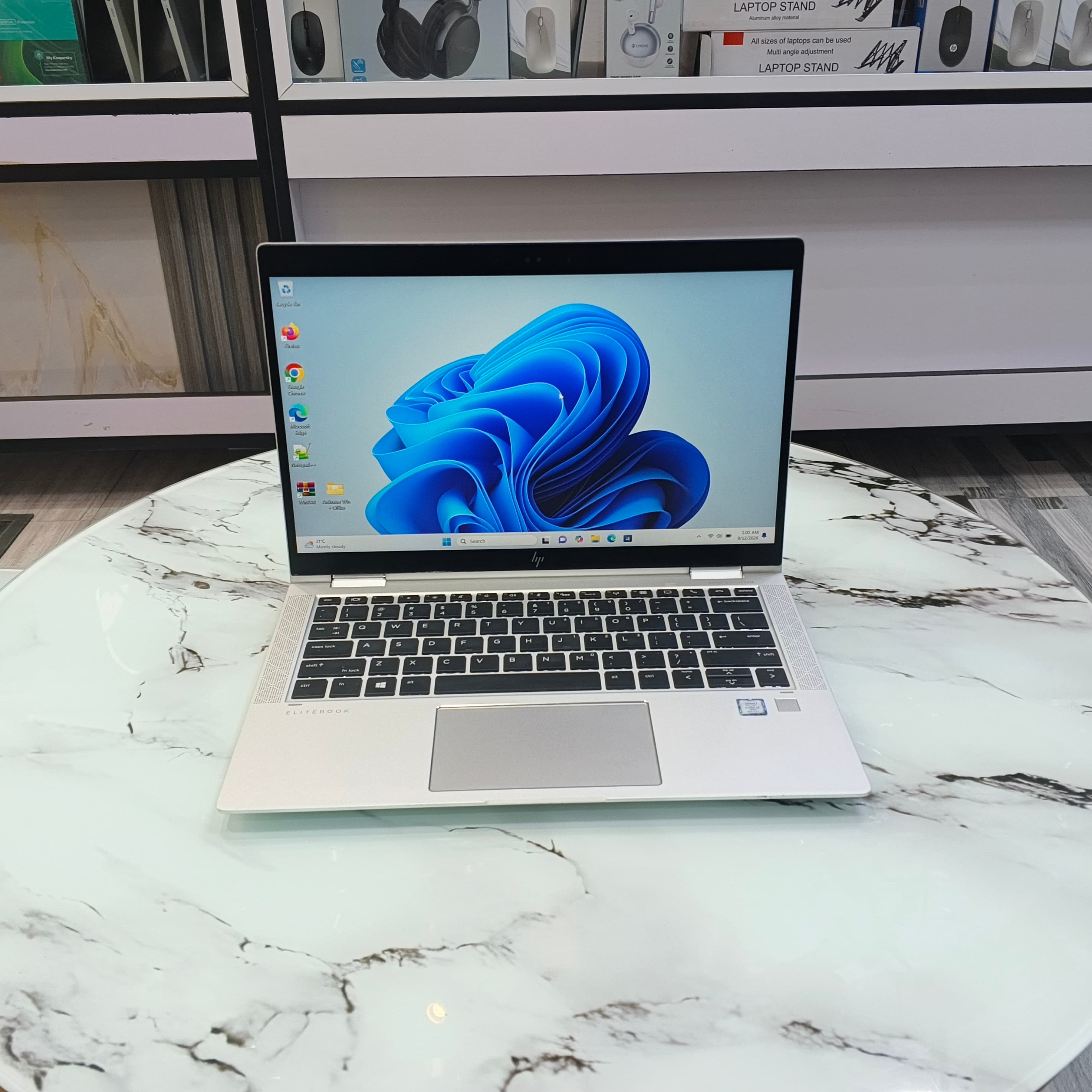 HP EliteBook 1030 G3 — view 1