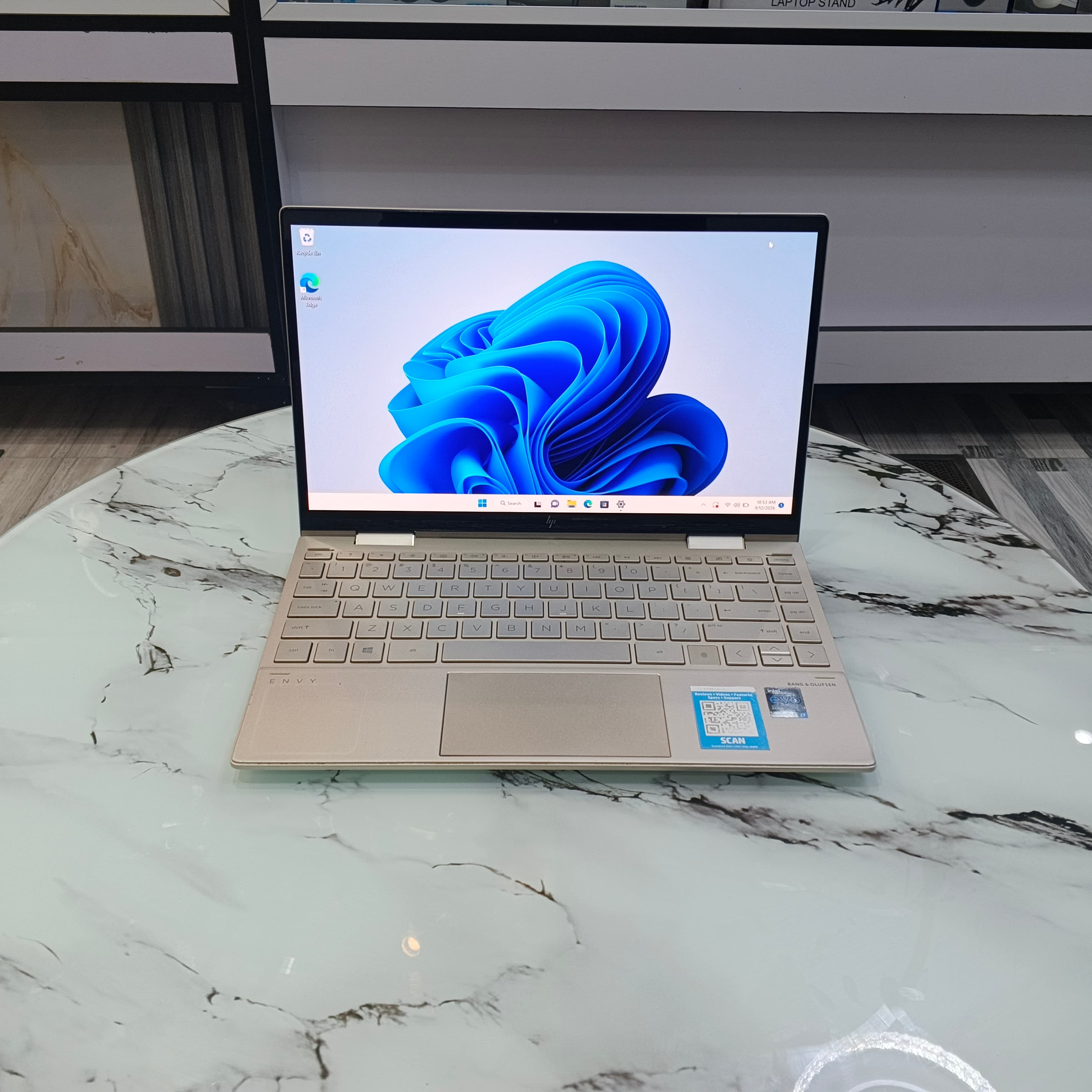 HP Envy Convertible 13 — view 1