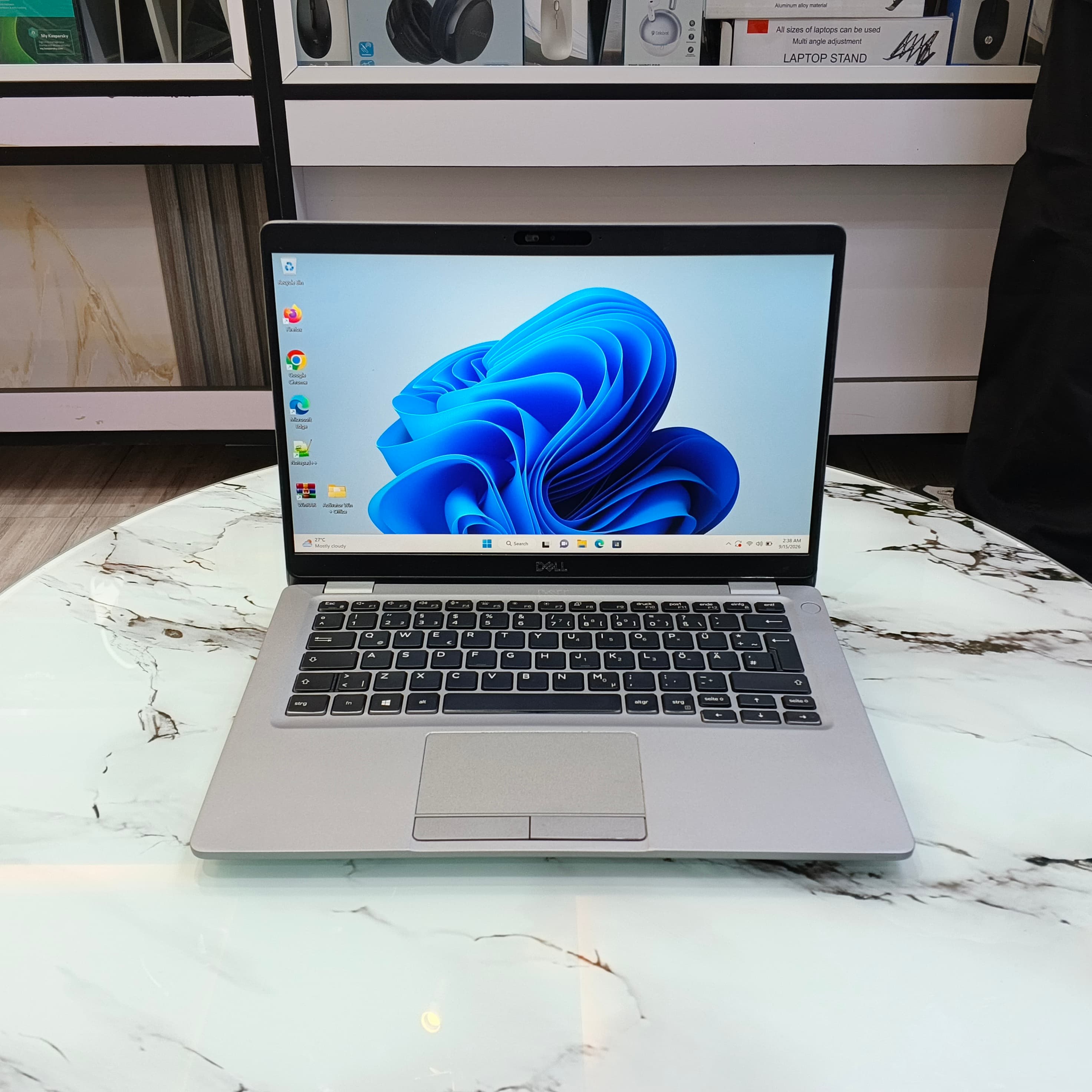 Dell latitude 5310 — view 1